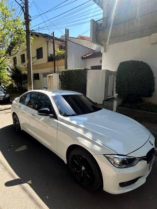 BMW 320i 2.0 16V TURBO ACTIVE FLEX 4P AUTOMÁTICO BMW 320i 2.0 16V TURBO ACTIVE FLEX 4P AUTOMÁTICO